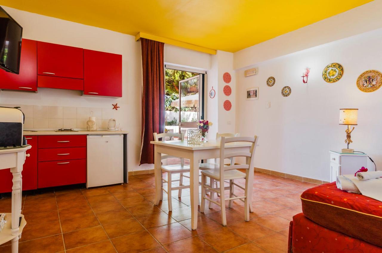 Calliope'S Apartments - Stella Del Mare Syracuse Екстер'єр фото