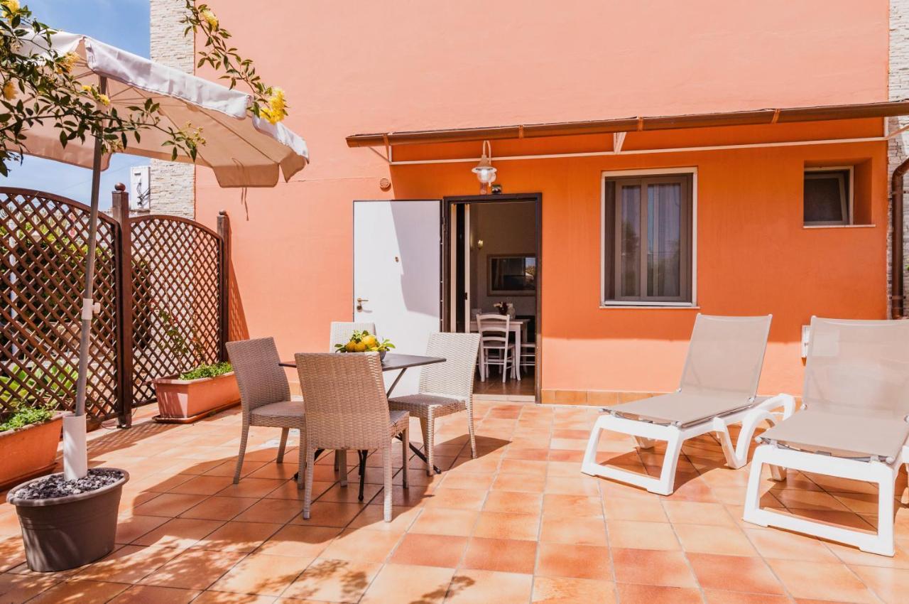 Calliope'S Apartments - Stella Del Mare Syracuse Екстер'єр фото