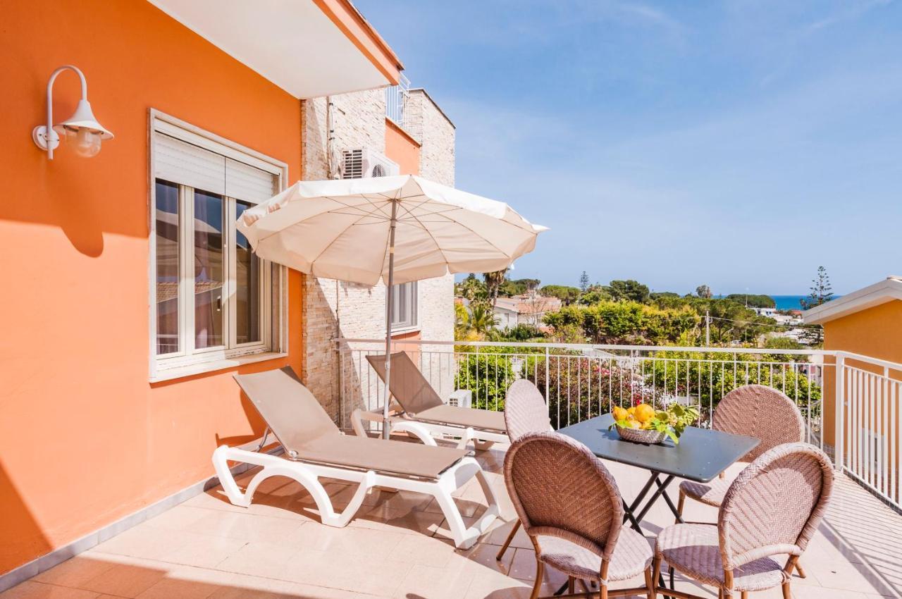 Calliope'S Apartments - Stella Del Mare Syracuse Екстер'єр фото