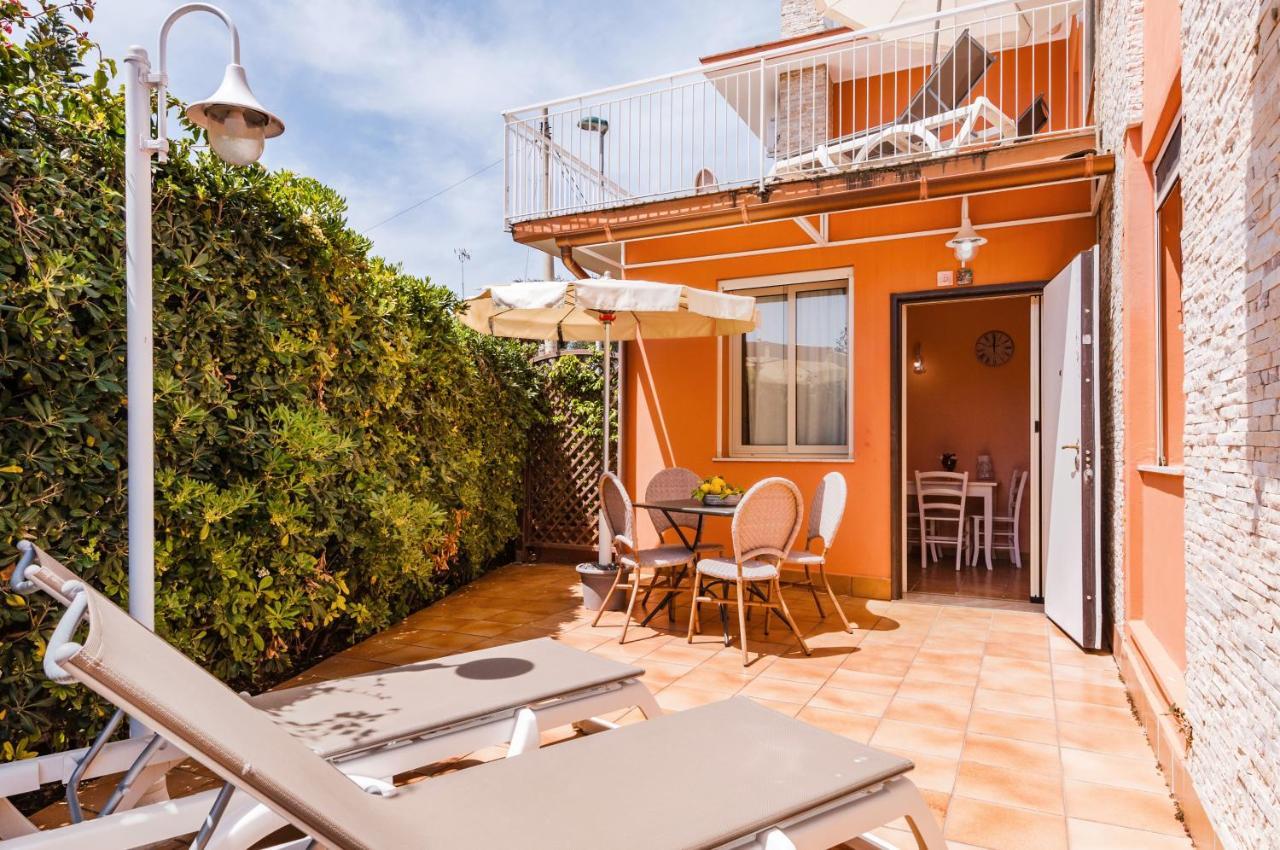 Calliope'S Apartments - Stella Del Mare Syracuse Екстер'єр фото