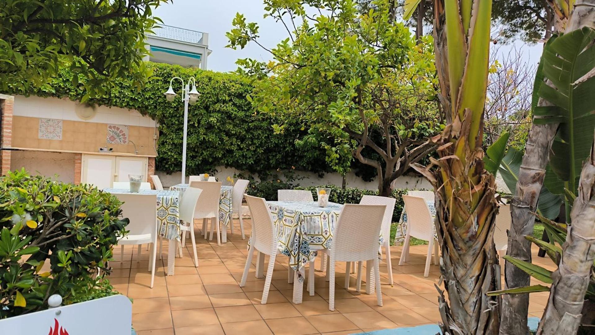Calliope'S Apartments - Stella Del Mare Syracuse Екстер'єр фото